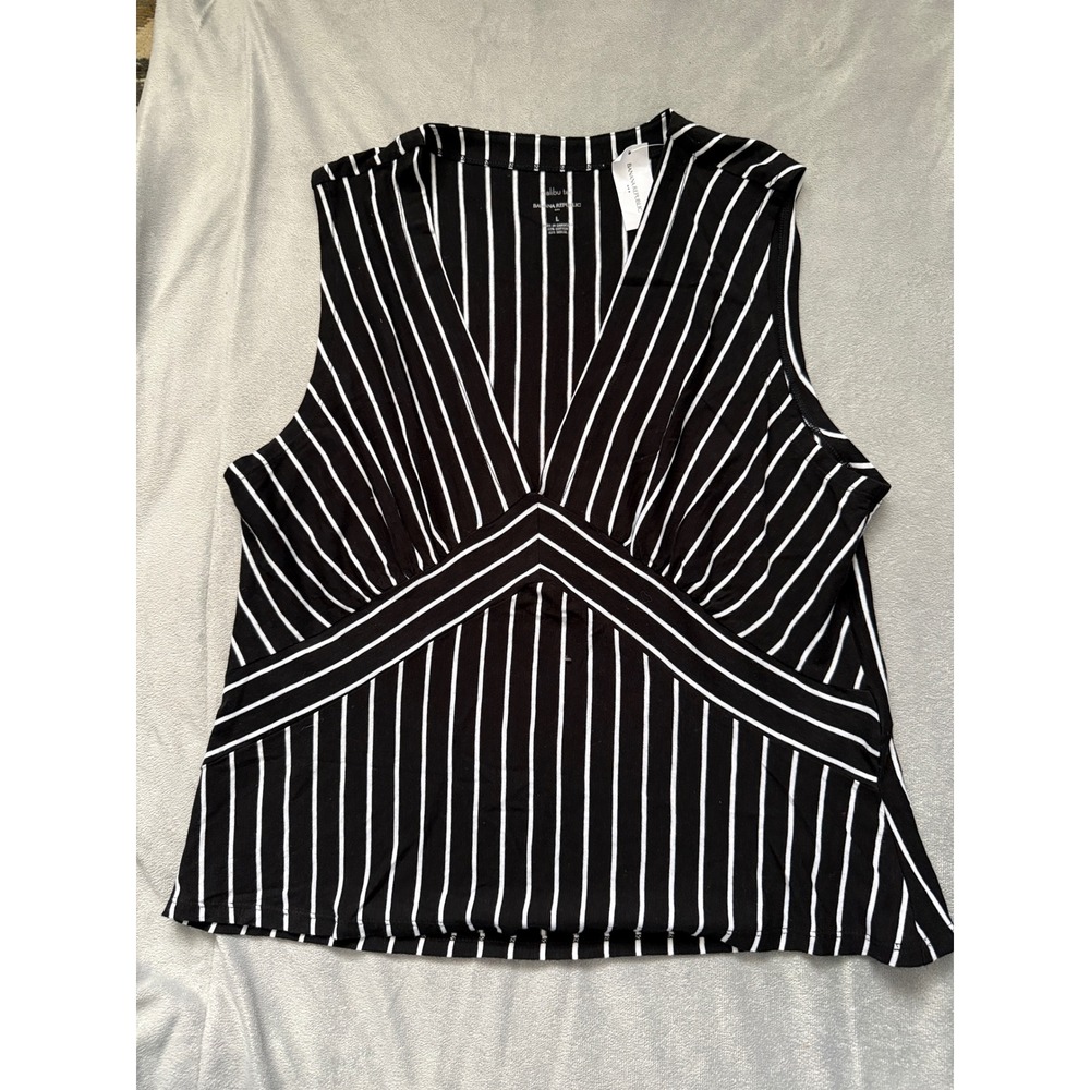 Banana Republic Malibu Tee Tank NWT Women L Black White‎ Striped V-Neck